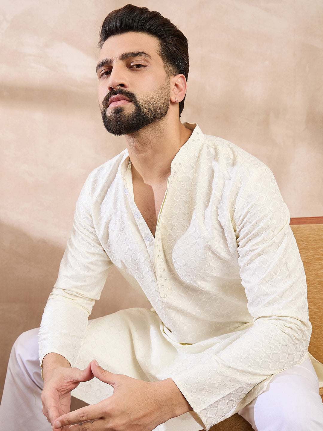 Men White Silk Blend Geometric Embroidered Straight Kurta-MKU1547