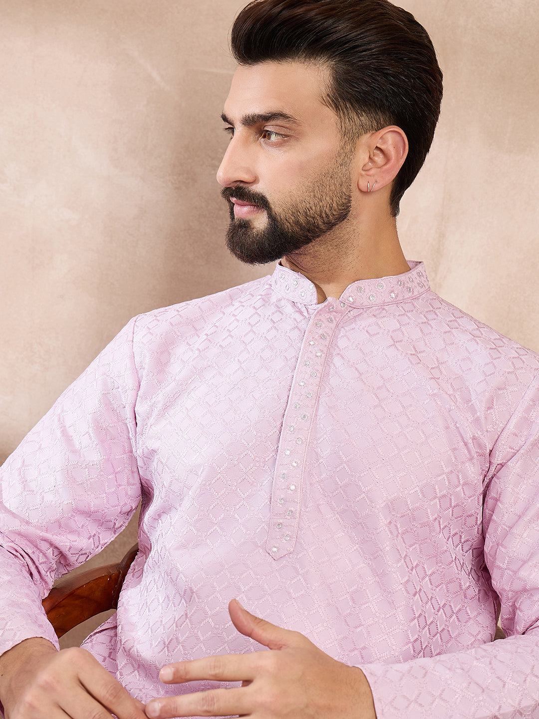 Men Purple Silk Blend Geometric Embroidered Straight Kurta-MKU1551