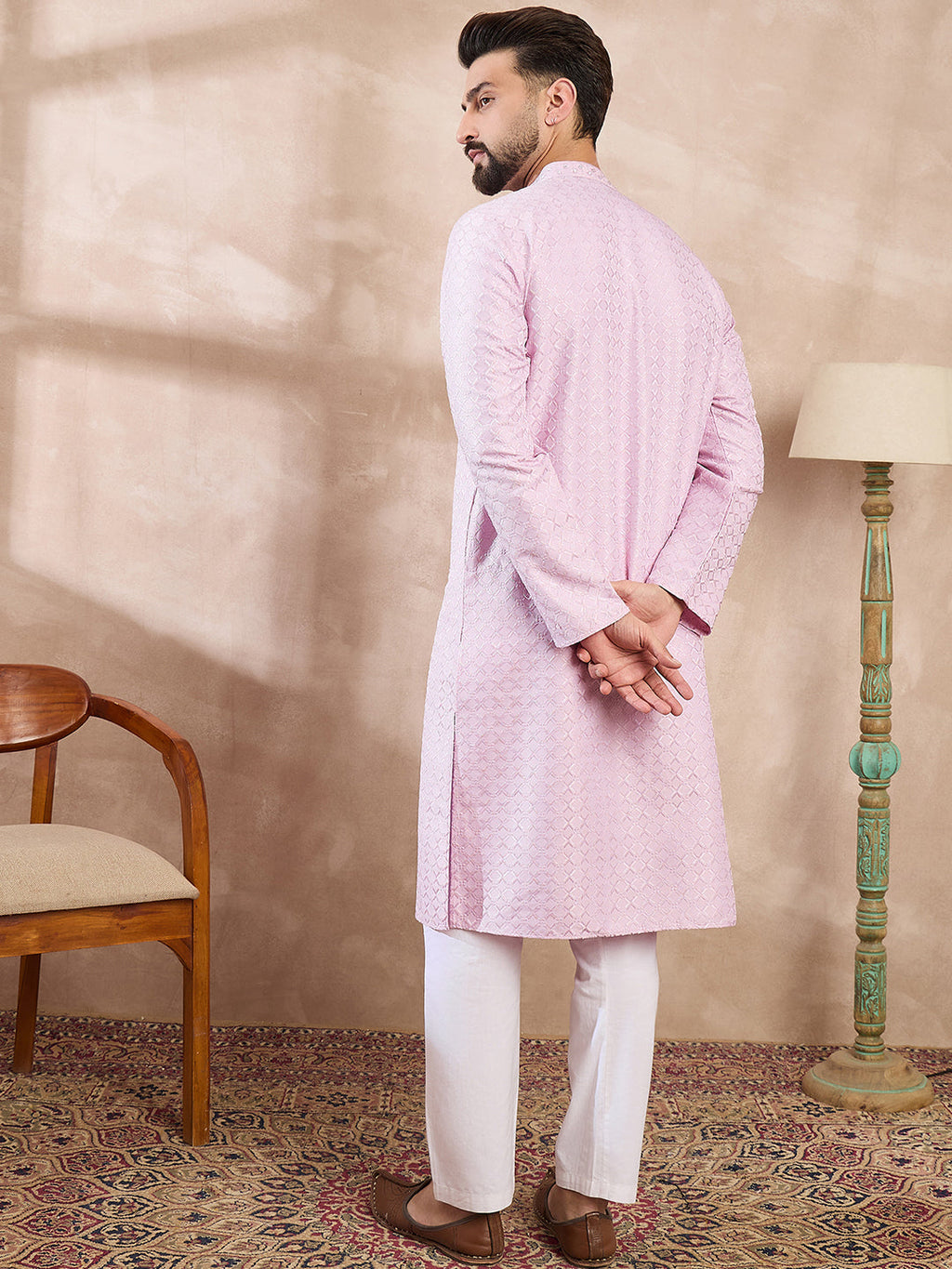 Men Purple Silk Blend Geometric Embroidered Straight Kurta-MKU1551