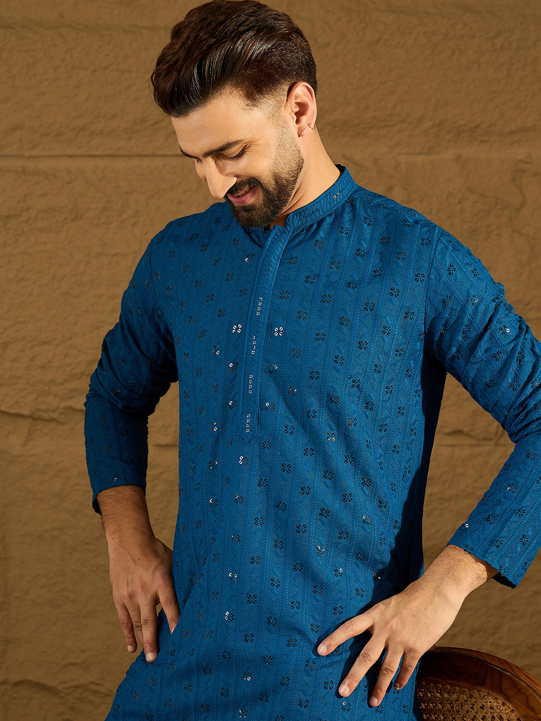 Men Blue Viscose Rayon Solid Embroidered Straight Kurta-MKU1555
