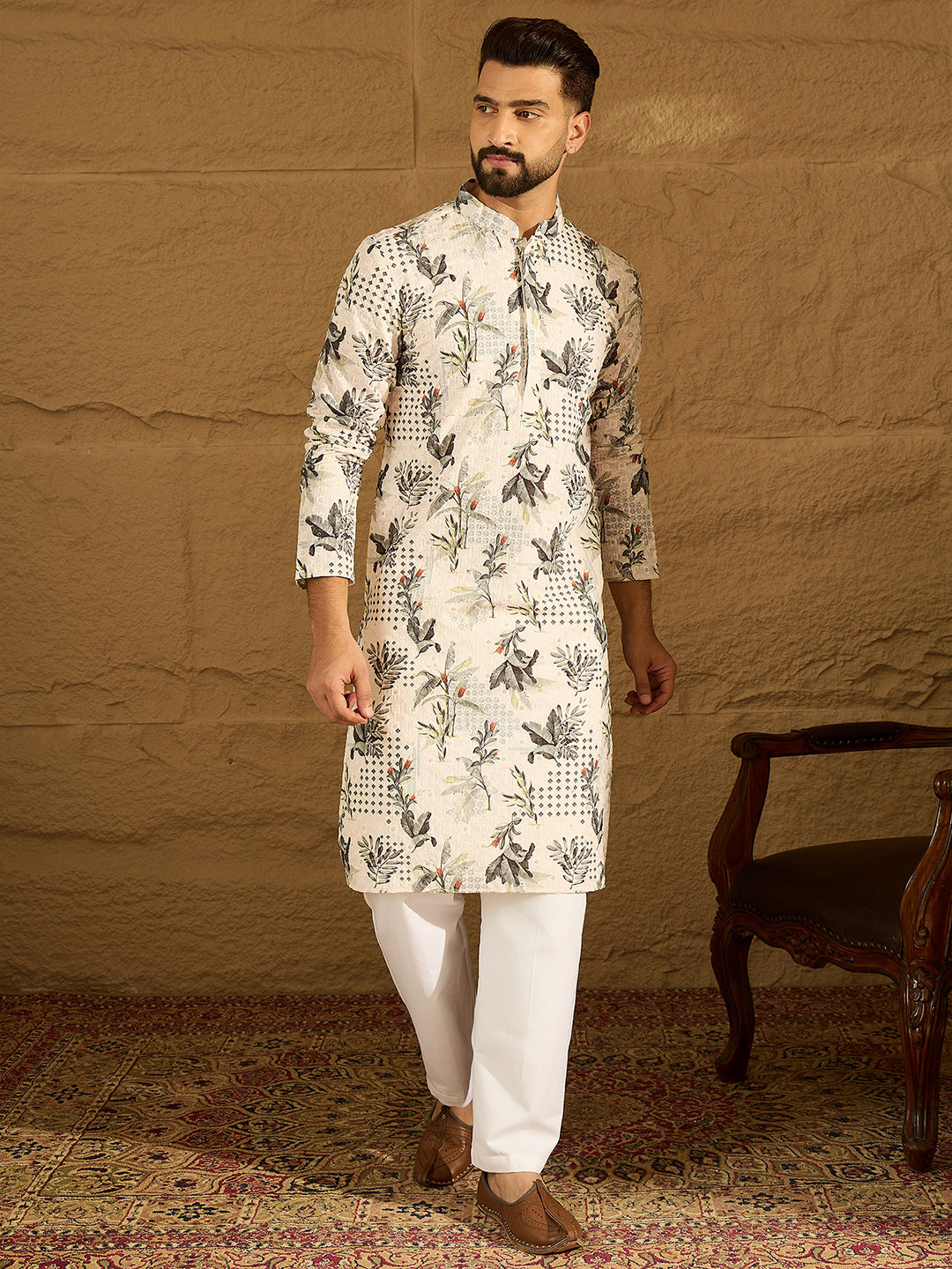 Men Off White Viscose Rayon Geometric Printed Straight Kurta-MKU1598
