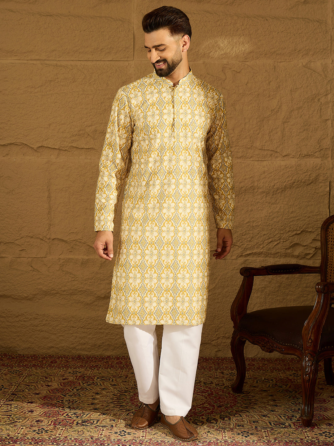 Men Yellow Viscose Rayon Geometric Printed Straight Kurta-MKU1601