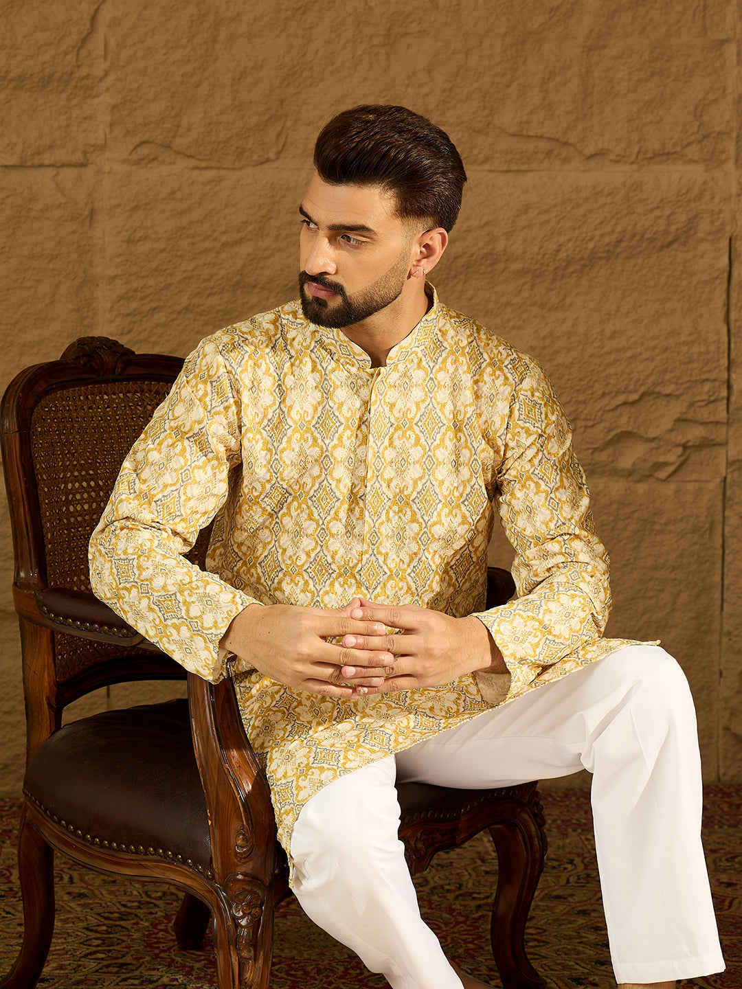 Men Yellow Viscose Rayon Geometric Printed Straight Kurta-MKU1601