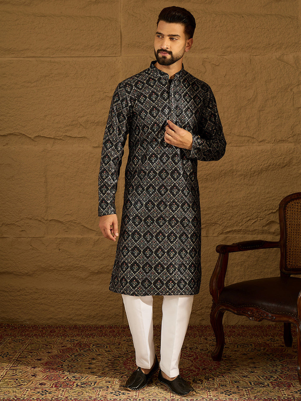 Men Black Viscose Rayon Geometric Printed Straight Kurta-MKU1608