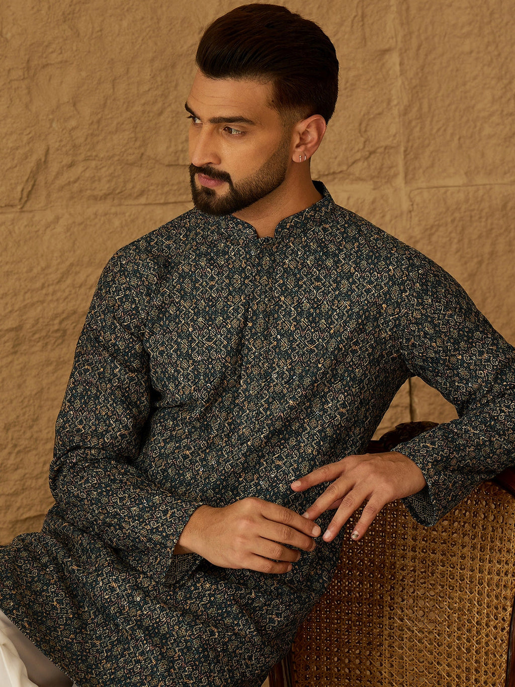 Men Navy Blue Viscose Rayon Geometric Printed Straight Kurta-MKU1609