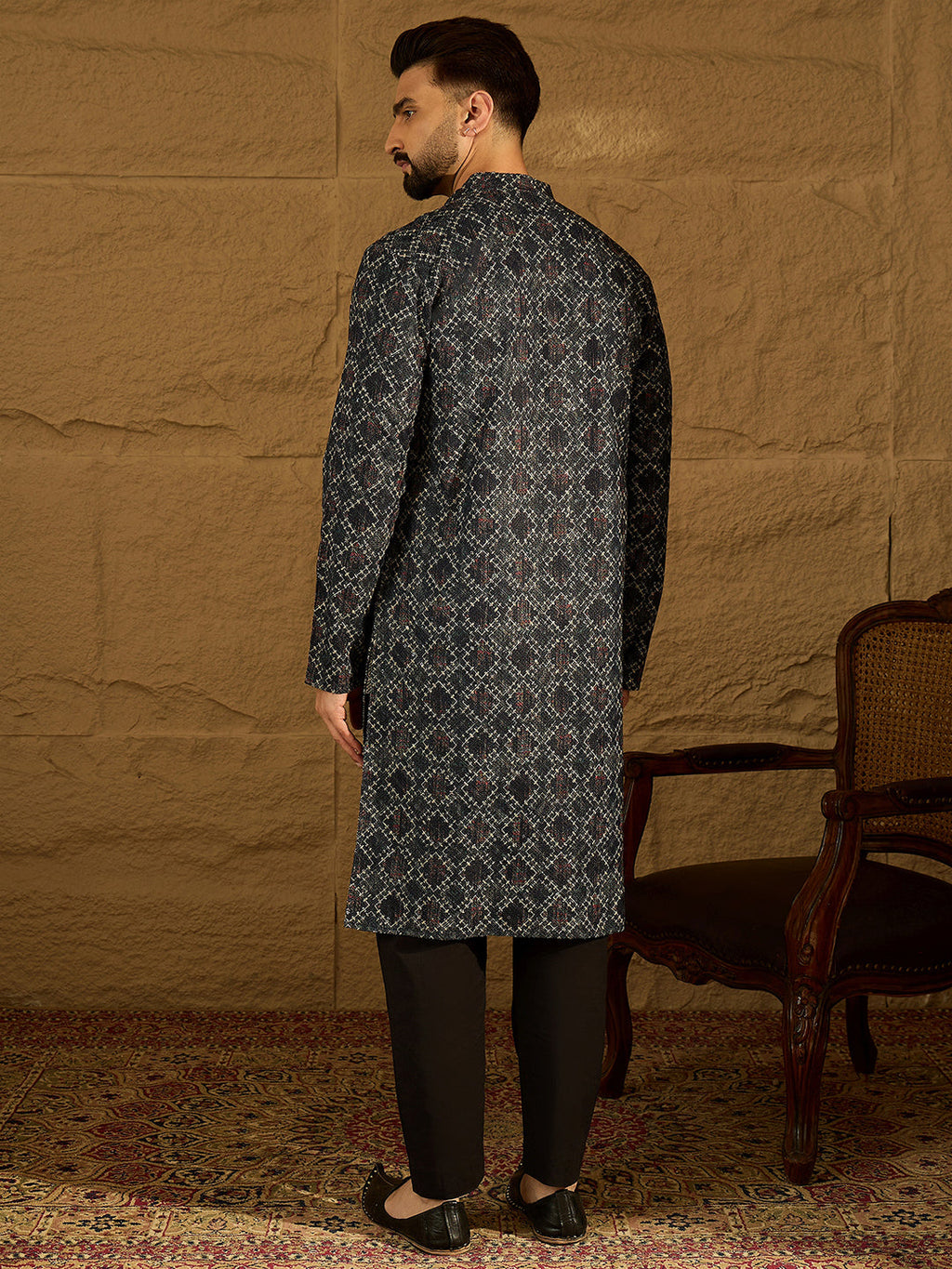 Men Black Cotton Solid Embroidered Straight Kurta-MKU1611