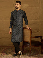 Men Black Cotton Solid Embroidered Straight Kurta-MKU1611