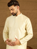 Men Yellow Silk Blend Solid Printed Straight Kurta-MKU1651