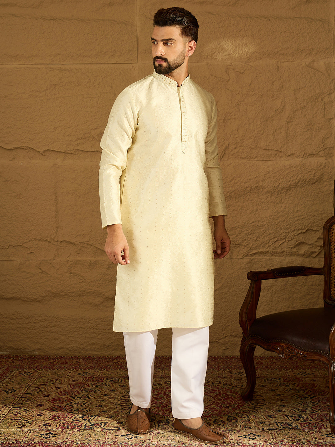 Men Yellow Silk Blend Solid Printed Straight Kurta-MKU1651
