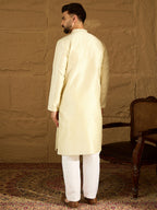 Men Yellow Silk Blend Solid Printed Straight Kurta-MKU1651