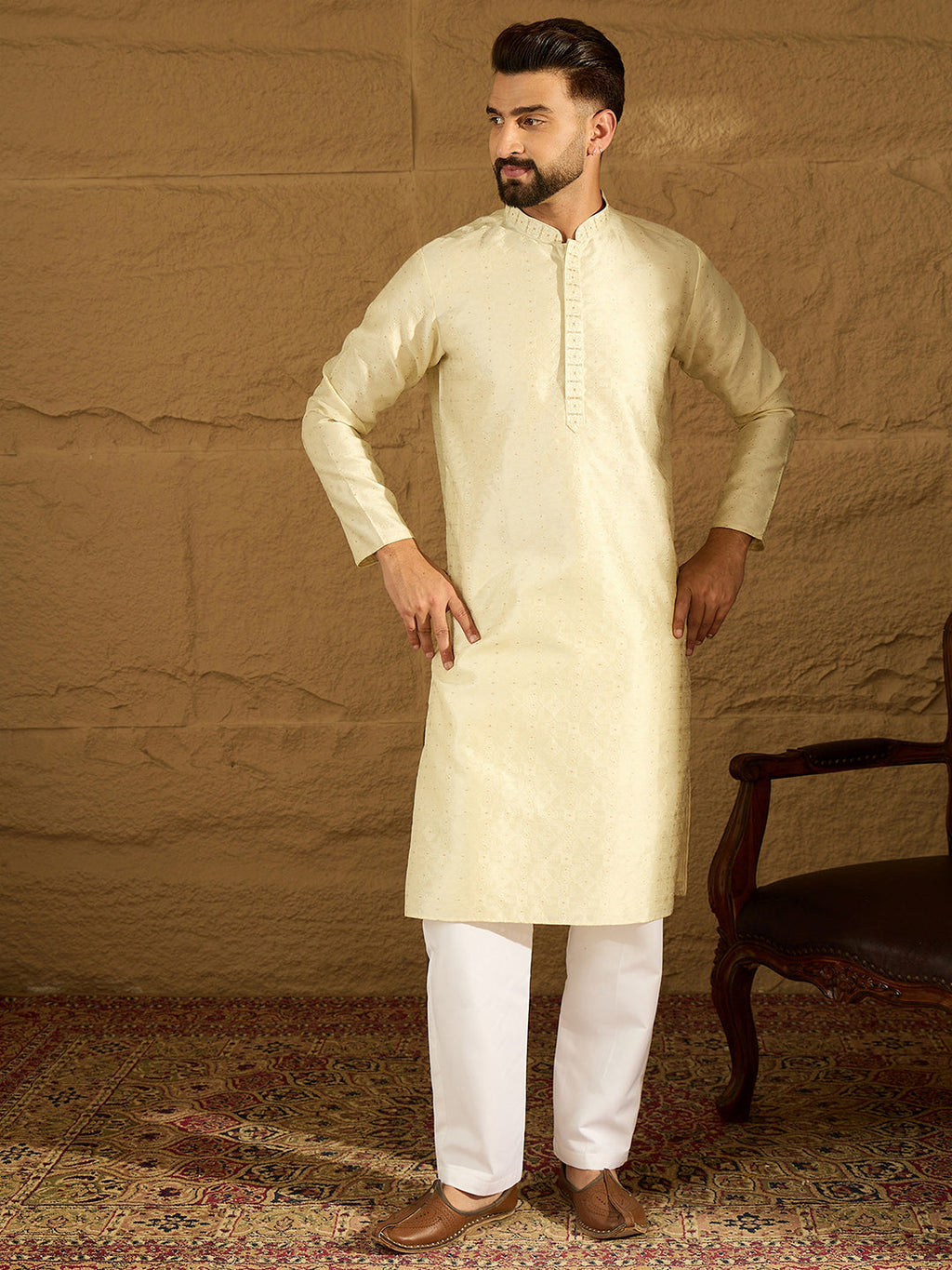 Men Yellow Silk Blend Solid Printed Straight Kurta-MKU1651