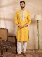 Men Yellow Silk Blend Geometric Embroidered Straight Kurta-MKU1685