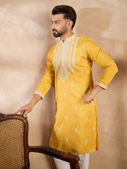 Men Yellow Silk Blend Geometric Embroidered Straight Kurta-MKU1685