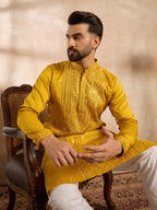Men Yellow Silk Blend Geometric Embroidered Straight Kurta-MKU1688