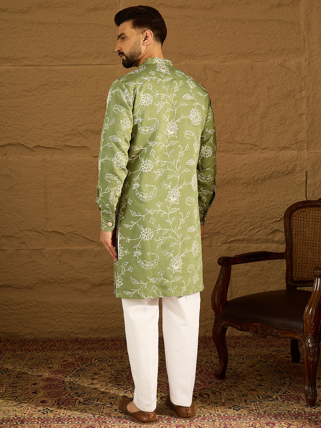 Men Green Viscose Rayon Solid Embroidered Straight Kurta-MKU1706
