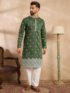 Men Green Silk Blend Solid Embroidered Straight Kurta-MKU1711