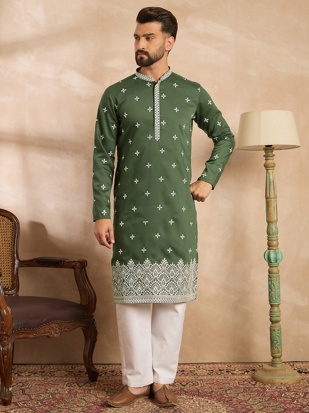 Men Green Silk Blend Solid Embroidered Straight Kurta-MKU1711