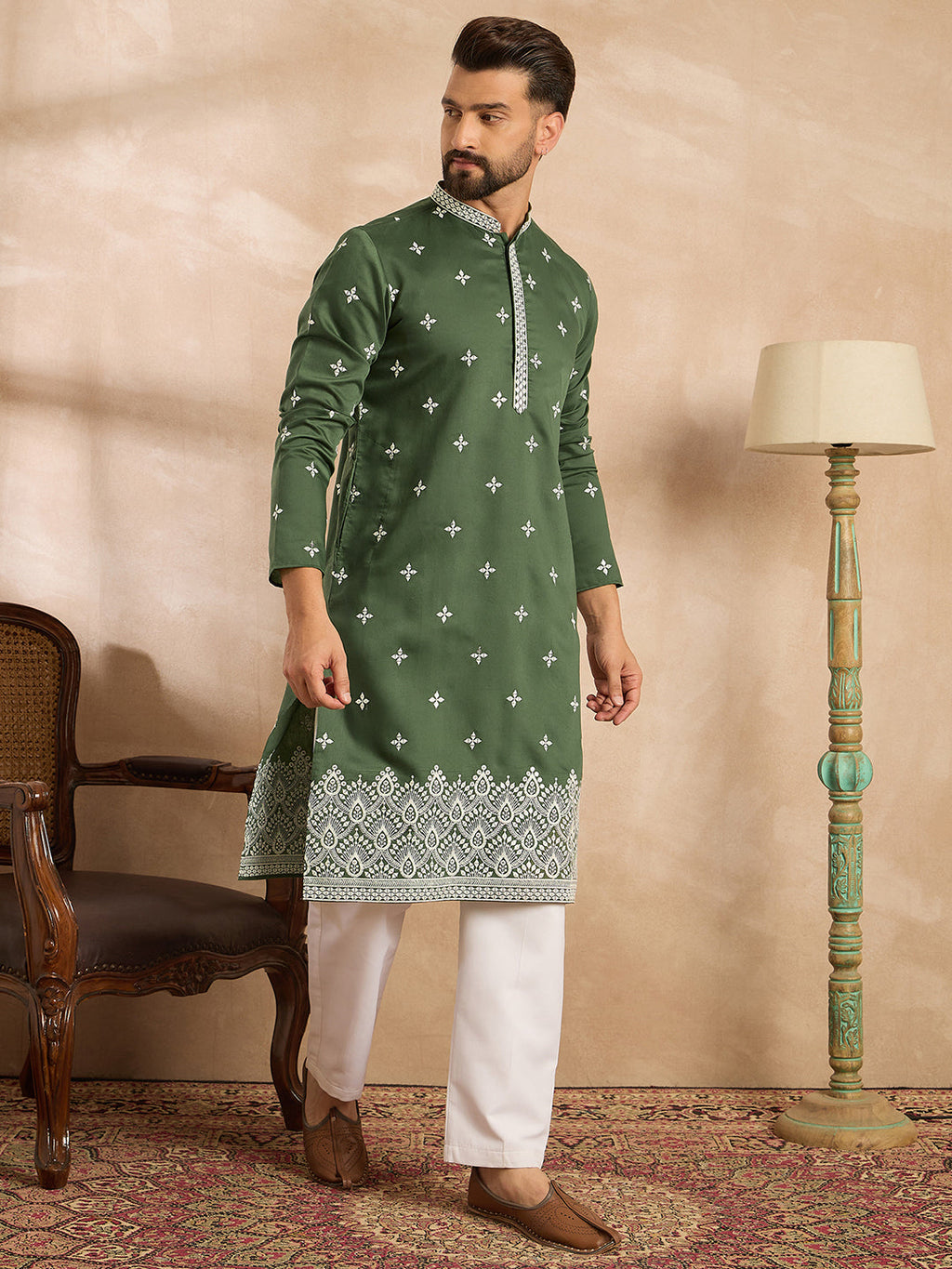 Men Green Silk Blend Solid Embroidered Straight Kurta-MKU1711