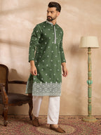 Men Green Silk Blend Solid Embroidered Straight Kurta-MKU1711