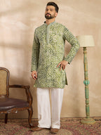 Men Green Viscose Rayon Batik Embroidered Straight Kurta-MKU1717