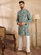 Men Green Viscose Rayon Batik Embroidered Straight Kurta-MKU1718