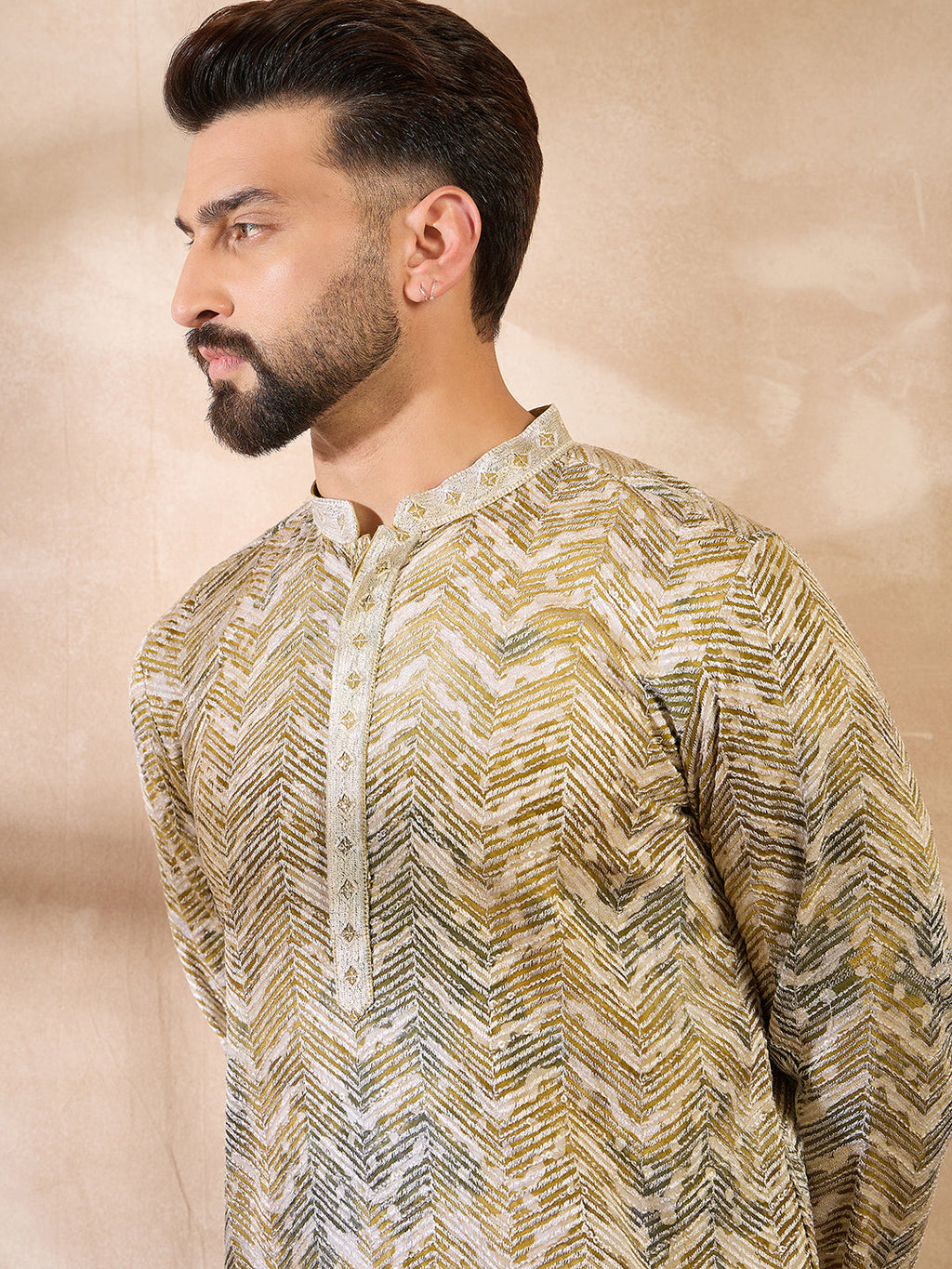 Men Green Silk Blend Solid Embroidered Straight Kurta-MKU1730