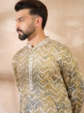 Men Green Silk Blend Solid Embroidered Straight Kurta-MKU1730
