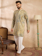 Men Green Silk Blend Solid Embroidered Straight Kurta-MKU1730