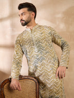 Men Green Silk Blend Solid Embroidered Straight Kurta-MKU1730