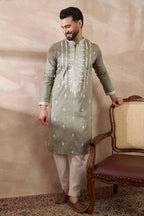 Green Silk Blend Embroidered Mandarin Collar Straight Kurta MKU1791