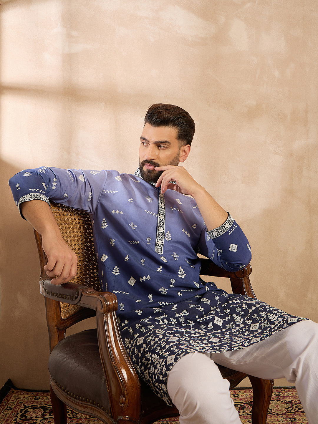 Men Violet Silk Blend Ombre Embroidered Straight Kurta-MKU1798