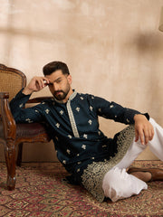 Men Navy Blue Polyester Solid Embroidered Straight Kurta-MKU1810