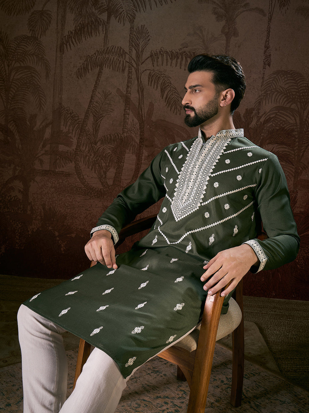 Men Green Silk Blend Solid Embroidered Straight Kurta-MKU1882