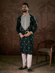 Men Black Silk Blend Solid Embroidered Straight Kurta-MKU1883