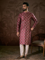Men Maroon Silk Blend Chevron Printed Straight Kurta-MKU1904