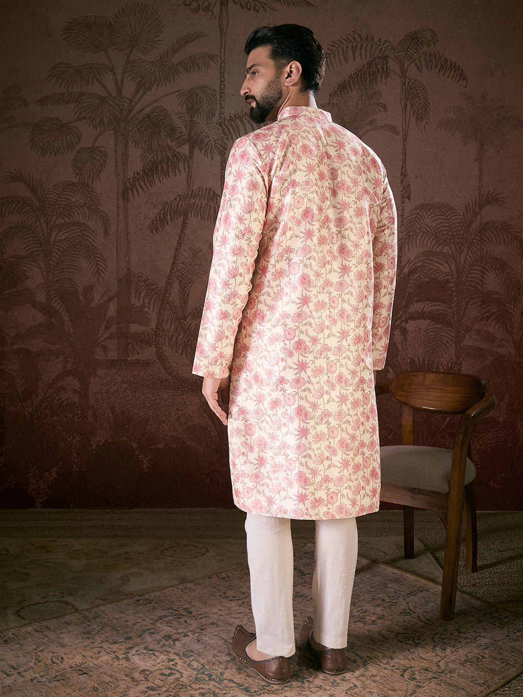 Men Off White Silk Blend Floral Printed Straight Kurta-MKU1908