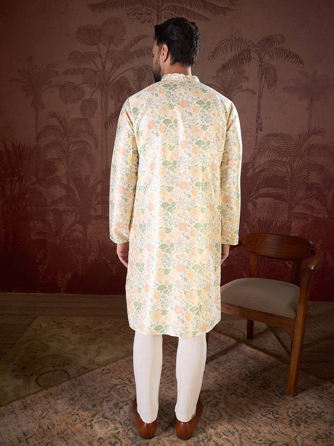 Men Off White Silk Blend Floral Printed Straight Kurta-MKU1915