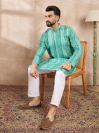 Men Green Silk Blend Floral Printed Straight Kurta-MKU1920