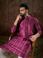 Men Purple Silk Blend Floral Printed Straight Kurta-MKU1930