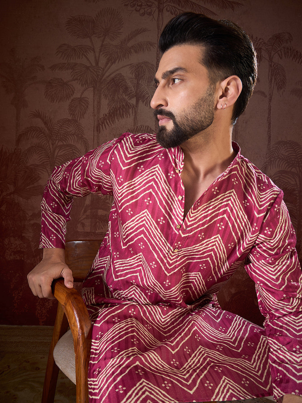 Men Magenta Silk Blend Chevron Printed Straight Kurta-MKU1940