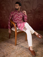 Men Magenta Silk Blend Chevron Printed Straight Kurta-MKU1940
