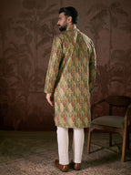 Men Green Silk Blend Floral Printed Straight Kurta-MKU1953