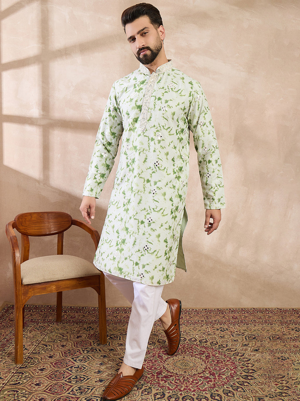 Men Green Silk Blend Solid Embroidered Straight Kurta-MKU2003