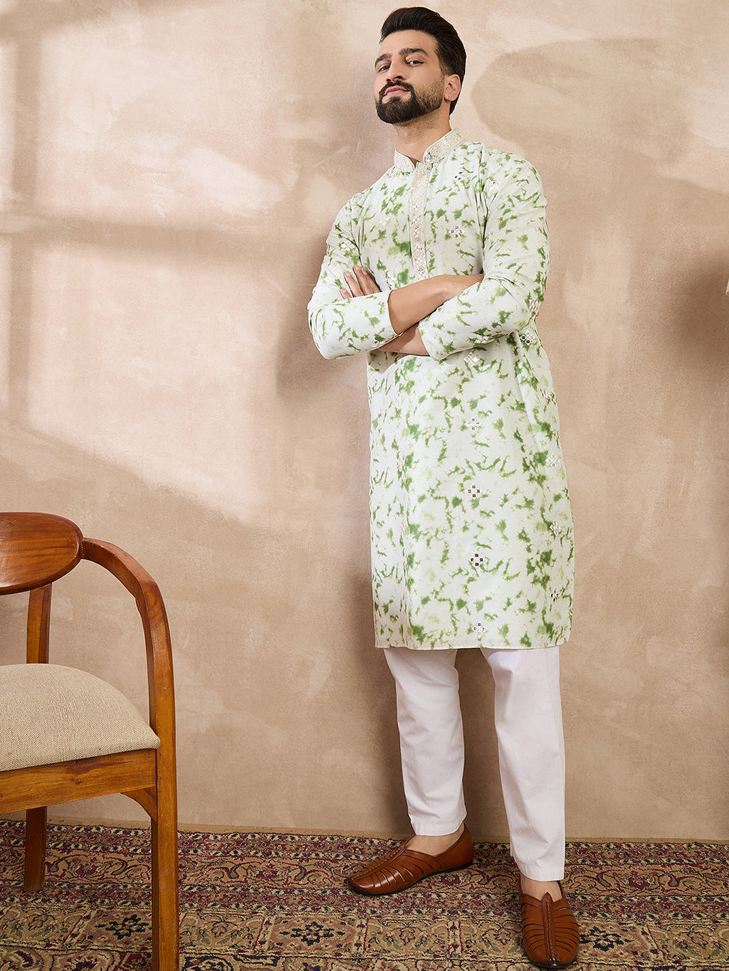 Men Green Silk Blend Solid Embroidered Straight Kurta-MKU2003