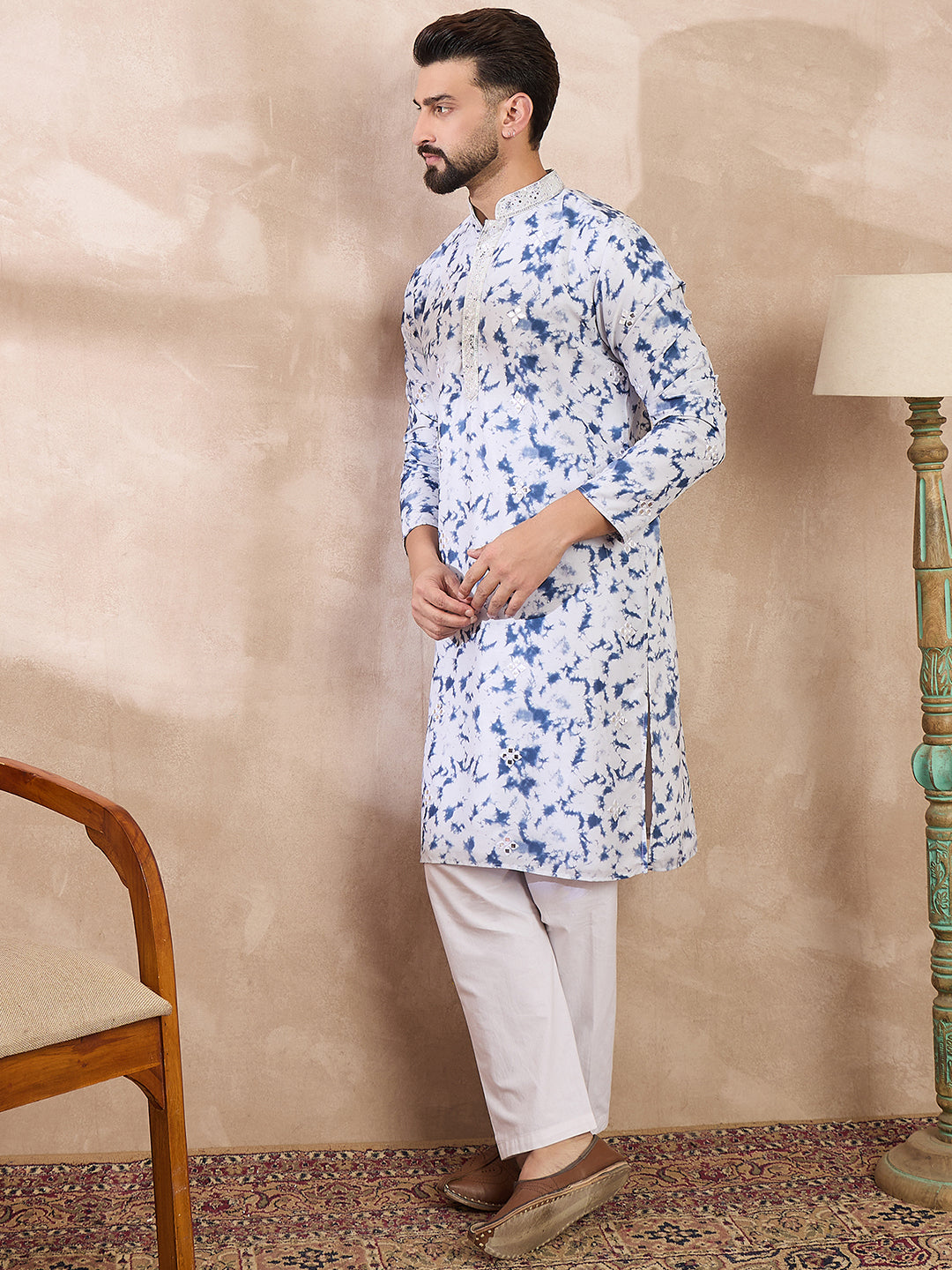 Men Blue Silk Blend Solid Embroidered Straight Kurta-MKU2004
