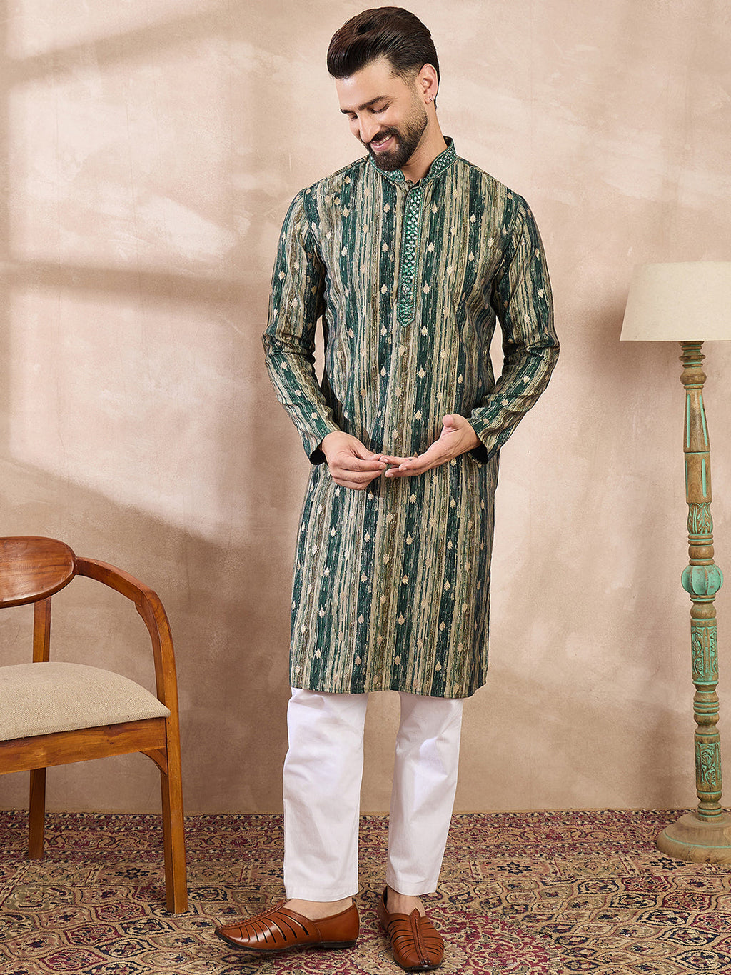 Men Green Silk Blend Abstract Printed Straight Kurta-MKU2007