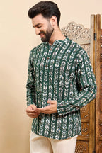 Green Viscose Rayon Chevron Printed Ethnic Straight Short Kurta For Men MSKU1006GRN
