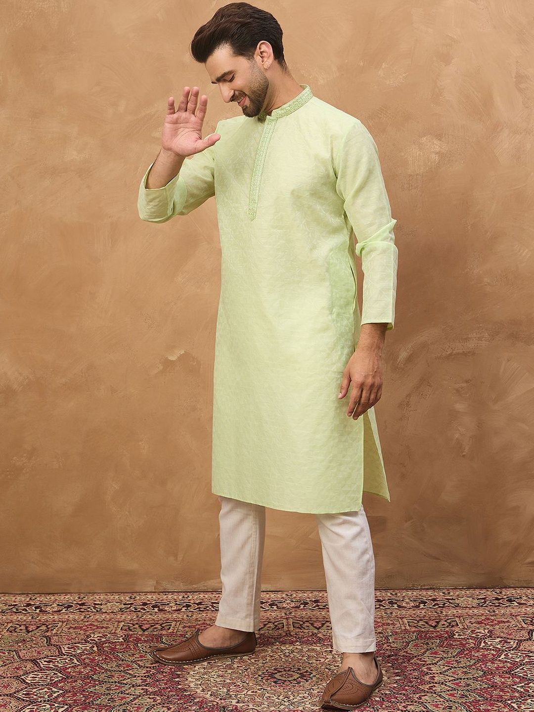 Men Green Silk Blend Solid Embroidered Straight Kurta With Pant Set-MKSET1451