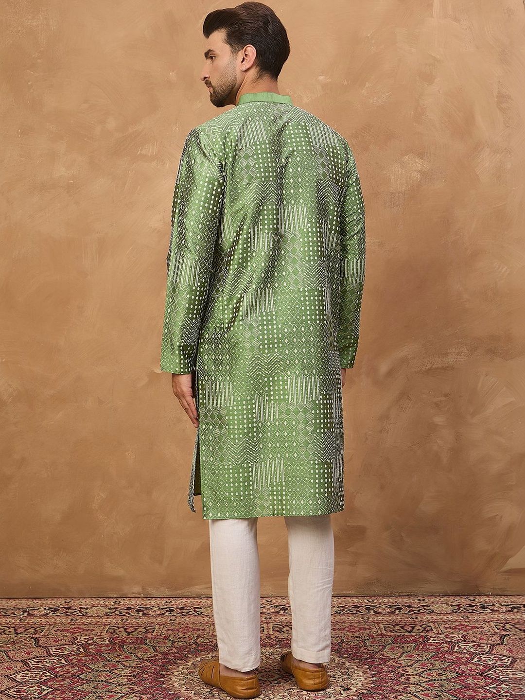 Men Green Silk Blend Geometric Printed Straight Kurta With Pant Set-MKSET1530