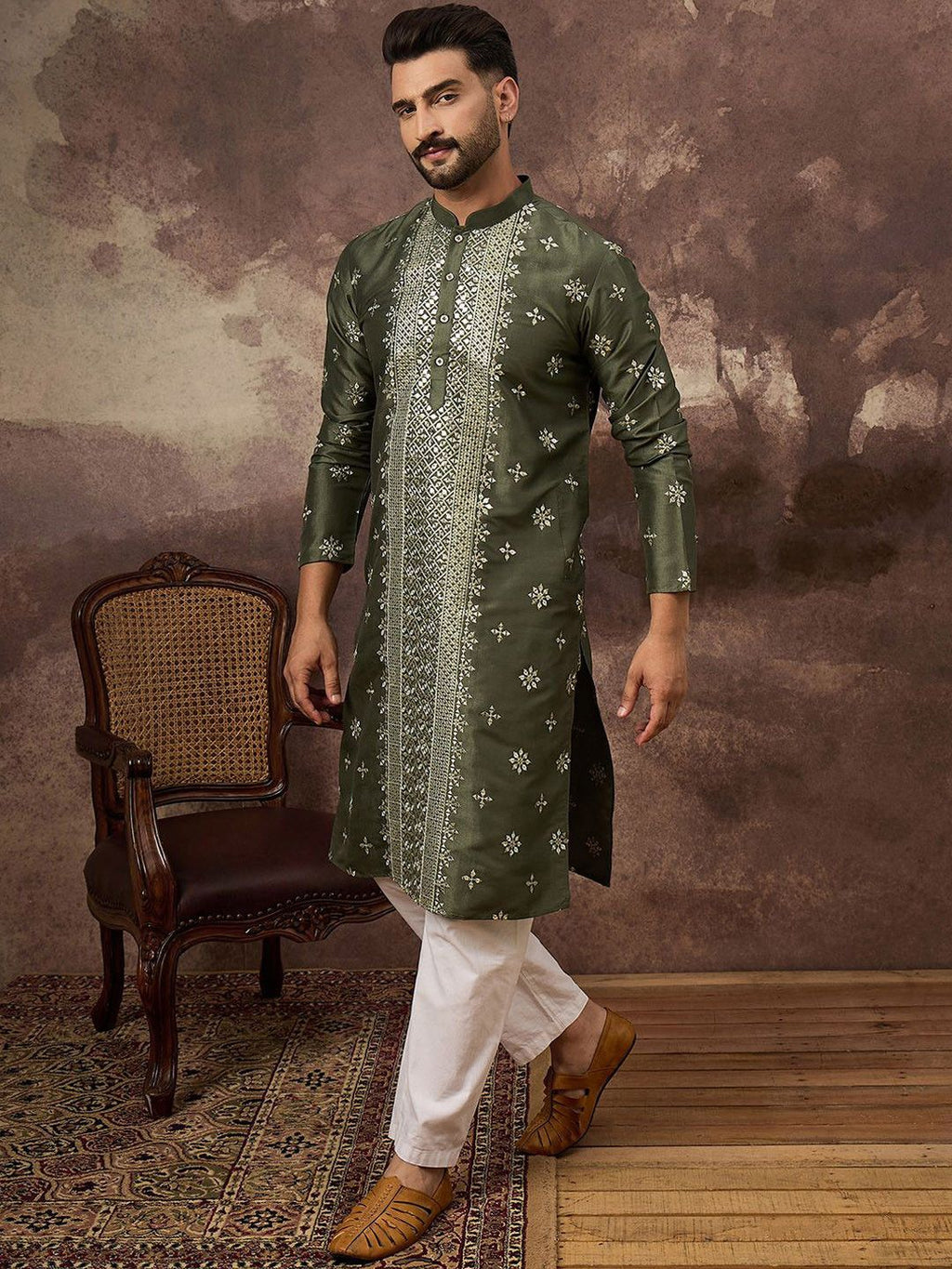 Men Green Silk Blend Solid Embroidered Straight Kurta With Pant Set-MKSET1419